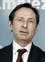  Gonzalo Robles.