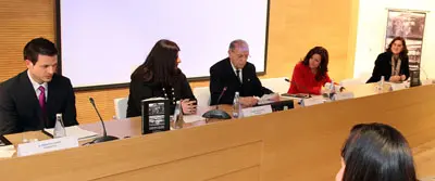 Francisco Sieiro, Patricia Torres, Fern&aacute;ndez Albor, Pilar Pin y Patricia Torres.