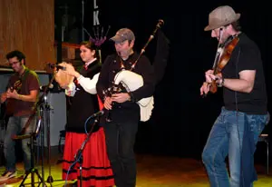 Nerea Silveira colabora con Anxo Lorenzo.