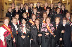 Las Ágedas de Sevilla, durante la misa en la Parroquia del Perdón.
