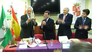 Miguel Santos Quevedo recibió el galardón ‘Pulchra es et decora’.