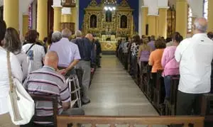 El templo de la Parroquia El Recreo estuvo colmado.