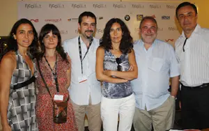 Iñaki Martínez -a la dcha.- y Mikel Olaciregui -2º por la dcha.- durante la celebración del Festival.