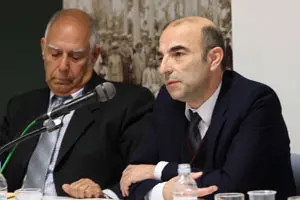 Un instante del discuros de José Povedano.