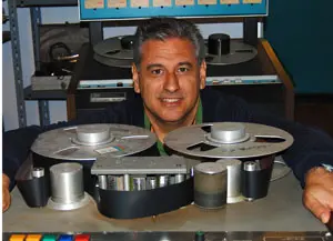 José Luis Gómez, en su estudio de grabación.