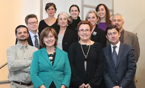 Asistentes al acto de inauguración.