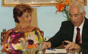 Teresa Michelón y Miras Portugal, en la reunión con los CRE.