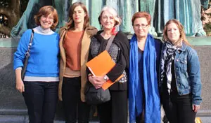 Blanca Urgell, -a la izda.-, con los asistentes a la jornada.