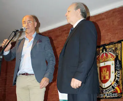  Camba se dirigió a los socios y directivos de la Asociación Hijos de Zas.