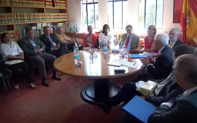  Miras Portugal, durante la reunión con representantes del Centro de Día. 