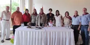 Parte de la Junta Directiva de la Agrupaci&oacute;n Aragonesa de Venezuela para el per&iacute;odo 2012-2014, momentos despu&eacute;s de ser electa.