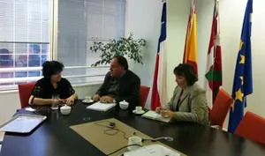 Un momento de la reunión en la Municipalidad de Quinta Normal.
