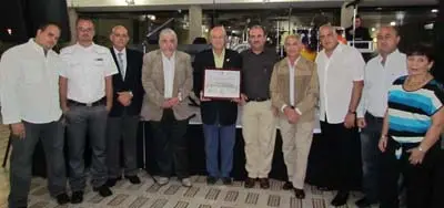  Miguel Ángel Lago, Luis Vicente Muñiz, Manuel García, Manuel Sinde, Manuel Luis Rodríguez, Adriano García Fernández, Alfonso Pájaro, José Alejandro Camerota, Francisco García Fernández y Mª Victoria Velo de Sinde.