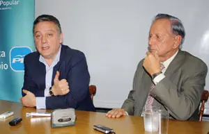  Alfredo Prada, durante el anuncio de la designaci&oacute;n de Adolfo V&aacute;zquez como responsable del comit&eacute; normalizador del partido, en Argentina.