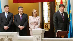 Javier Fernández, durante su toma de posesión como presidente de Asturias.