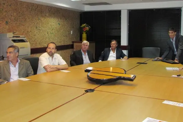 EMBAJADOR ESPA•A ANZOµTEGUI 2013 8