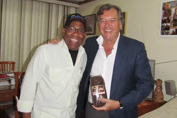 EMBAJADOR ESPA•A ANZOµTEGUI 2013 PORT 1