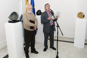 Azar y Jiménez en el acto de inauguración