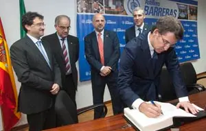 O presidente da Xunta, Alberto Núñez Feijóo, asistirá ao acto de corte de chapa con motivo da volta ao traballo nas instalacións de Beiramar do estaleiro Hijos de J. Barreras. No estaleiro de Barreras (avda. Beiramar, 2).
foto xoán crespo
07/02/14