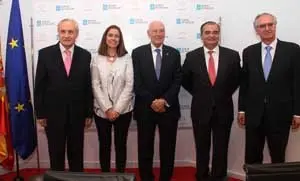 J. R. Ónega, Elena G. Moñux, Romay, Ángel Ron y Carlos Lema