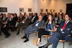 A la Casa acudieron más de medio centenar de representantes de los estamentos jurídicos y Asociaciones Culturales y profesionales en Madrid