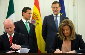 Bañez firma con México (Glez. Anaya)