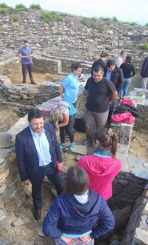 Miranda visita o castro de Portomarín4