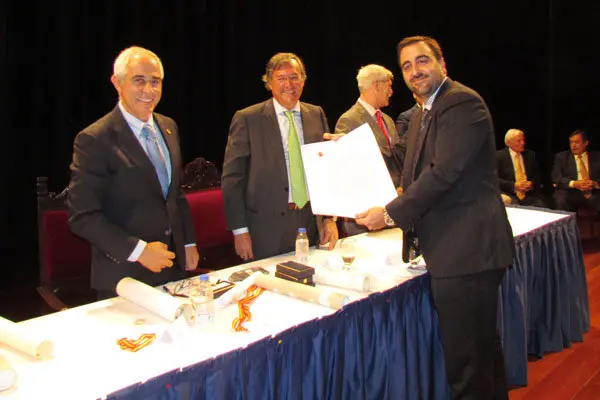 A MEDALLAS EMIGRACION HGV 2014 PORT