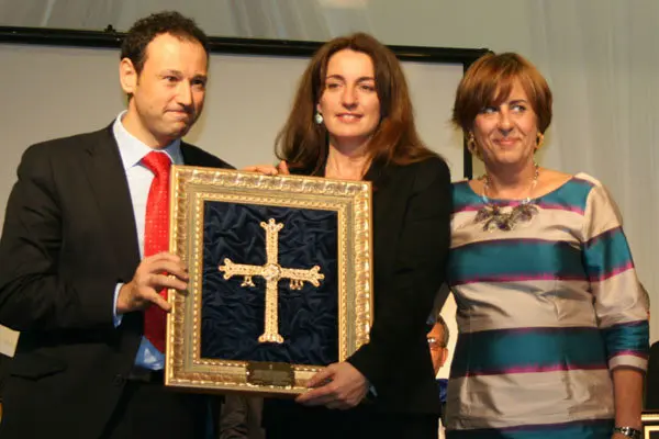 13.Entrega placa centenario Centro