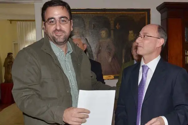 ENTREGA AYUDAS CONSEJER÷A 2015 5