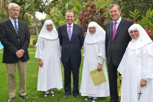 ENTREGA AYUDAS CONSEJER÷A 2015 13