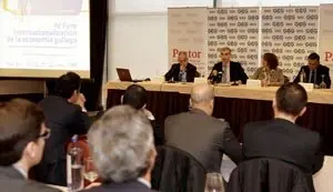 O conselleiro de Economía e Industria, Francisco Conde, inaugurará o IV Foro de internacionalización da economía galega de El Correo Gallego. No Hotel Puerta del Camino (rúa Miguel Ferro Caaveiro, s/n).
foto xoán crespo
03/03/15