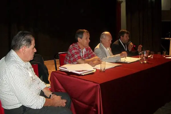 pringles sabado tarde 16