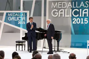 SANTIAGO

13,00 h.-    O titular do Goberno galego, Alberto Núñez Feijóo, acompañado dos membros do Executivo autonómico, presidirá o acto de imposición das Medallas de Galicia 2015. No Museo da Cidade da Cultura. Intervención aberta aos medios. Tras a cerimonia, haberá unha fotografía de grupo. 

foto xoán crespo
24/07/15