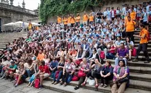 O secretario xeral da Emigración, Antonio Rodríguez Miranda, asistirá á Misa do Peregrino na que estarán presentes máis de 200 dos participantes da Galicia Exterior nos programas ‘Conecta con Galicia’ e ‘Escolas Abertas’, canda algúns dos seus profesores e monitores [Nota: Concentraranse exactamente á hora indicada, media hora antes da misa e na praza da Quintana, para unha foto de familia e declaracións do secretario xeral. Prégase por tanto puntualidade]. Na praza da Quintana, s/n.
foto xoán crespo
20/07/15