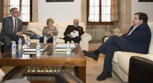 Fernández Vara. Federaciones de extremeños en el exterior 1