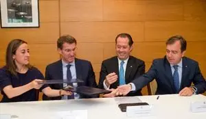 O xefe do Goberno galego, Alberto Núñez Feijóo, acompañado pola conselleira de Medio Ambiente, Territorio e Infraestruturas, Ethel Vázquez, presidirá a sinatura do convenio de colaboración entre a Xunta de Galicia e Abanca en materia de vivenda social. Na sala D do edificio administrativo de San Caetano.
foto xoán crespo
06/07/15