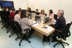 O vicepresidente da Xunta, Alfonso Rueda presidirá a Comisión Interdepartamental de Igualdade. Na Sala da Comisión de Secretarios