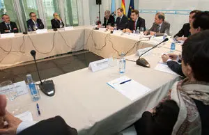O titular da Xunta, Alberto Núñez Feijóo, acompañado polo conselleiro de Economía, Emprego e Industria, Francisco Conde, presidirá o II Foro de Internacionalización da Economía galega.