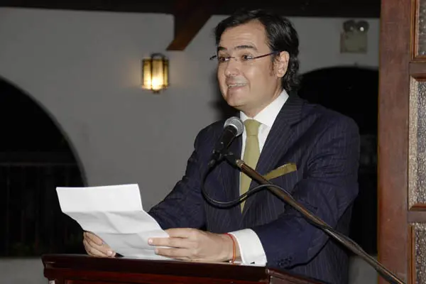 HCV DIA DE CANARIAS 2016 3