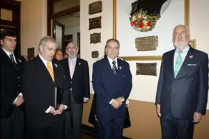 Descubrimiento Placa Centenario Centro Región Leonesa 1