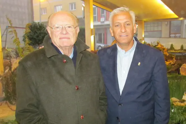 Amarelo-Miguel Angel Alvelo