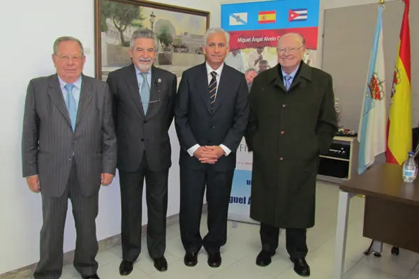 Libro Alvelo en Vilalba45-Dic.2013