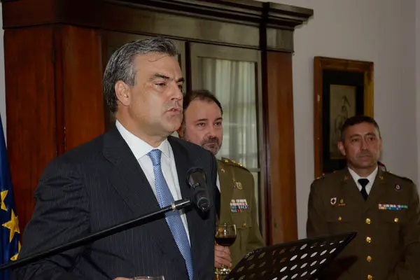 DIA FUERZAS ARMADAS 2017 PORT