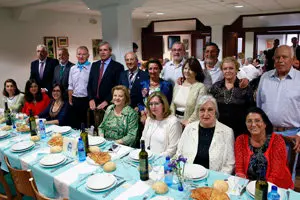 14:30	Centro Gallego, Santander 	El consejero de Presidencia y Justicia, Rafael de la Sierra, participa en los actos organizados por este centro regional con motivo de la festividad de Santiago. 
Nacho Romero ©
25 jul 17