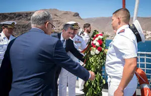 El Presidente D. Fernando Clavijo Batlle visita el buque de la armada Tornado dentro de los actos de celebraciÛn la 57™ EdiciÛn de las Jornadas Colombinas  a 6 de Septiembre de 2017. (Foto: Arturo Rodriguez/Presidencia GobCan)


Esta fotografÌa oficial del Gobierno de Canarias es solamente para uso editorial por medios de comunicaciÛn. La fotografÌa no puede ser manipulada de ninguna manera y no se puede utilizar en materiales comerciales y/o polÌticos, publicidad, correos electrÛnicos, productos, promociones que de alguna manera pueda sugerir la aprobaciÛn o respaldo del Presidente, o el Gobierno de Canarias.