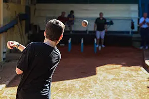 Taller Juego de Bolos Cuatreada