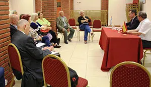 Herrero Centro Leoneses de Argetina.Reunión de Herrero con Centros