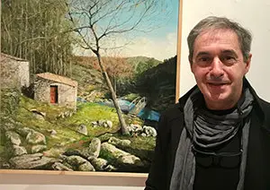 1. Antonio Martínez Cachi ante su obra MUIÑOS DO FOLÓN 