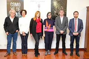 El Presidente D. Fernando Clavijo Batlle recibe a los Canarios nominados a los premios Goya 2018 a 16 de Enero de 2018. (Foto: Arturo Rodriguez/Presidencia GobCan)


Esta fotografÌa oficial del Gobierno de Canarias es solamente para uso editorial por medios de comunicaciÛn. La fotografÌa no puede ser manipulada de ninguna manera y no se puede utilizar en materiales comerciales y/o polÌticos, publicidad, correos electrÛnicos, productos, promociones que de alguna manera pueda sugerir la aprobaciÛn o respaldo del Presidente, o el Gobierno de Canarias.